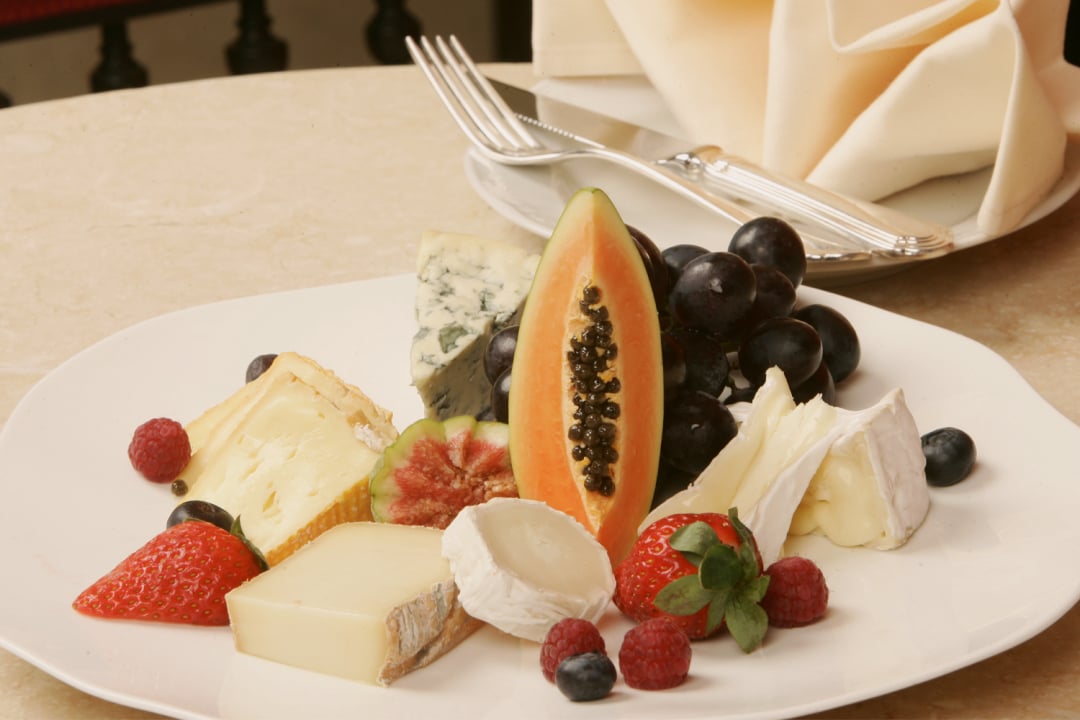 Fruits & Cheese
